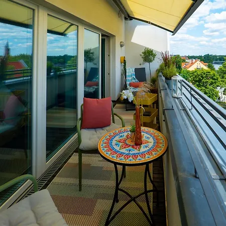 Exklusives Berliner 3 Loft Auf 92m² - In Urbaner Historischer Koepenicker Stadtvilla Apartment *